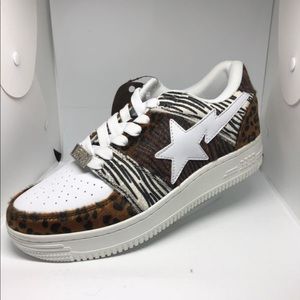 SOLD- BAPESTA LOW ANIMAL MIX SIZE 8